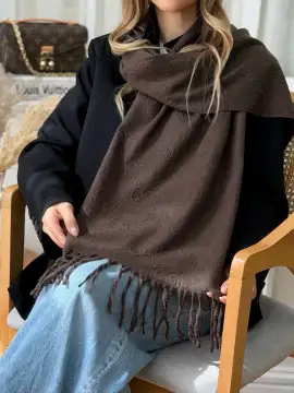 شال گرنسی گوچی — تصویر ۳