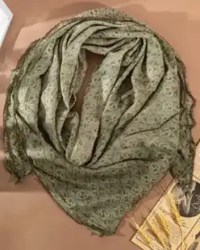 روسری پفکی پارچه حریرتویل وارداتی — تصویر ۳