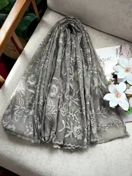 جنس: شال مجلسی ابریشم گل برجسته وارداتی — تصویر ۳