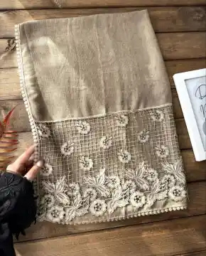 شال پاییزه مزونی دستک دانتل‌دار وارداتی — تصویر ۲