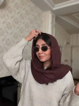 شال قلاب بافی تمام منگوله — تصویر ۱