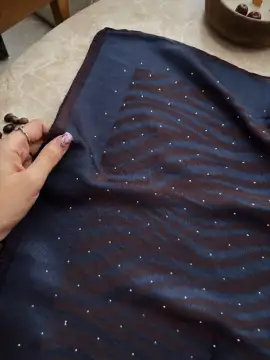 روسری مجلسی ابریشم وارداتی — مدل ۱۱۷۴ — تصویر ۲