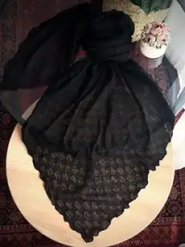 روسری پفکی پارچه حریرتویل وارداتی — تصویر ۴