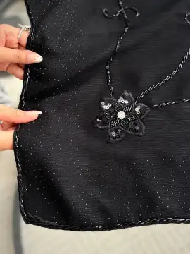 روسری مزونی پارچه درختی فول سنگ دوزی نگین کوب جت بلک (اورجینال چین) — تصویر ۵