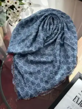 روسری پفکی پارچه حریرتویل دور ملیله دوزی وارداتی — تصویر ۲