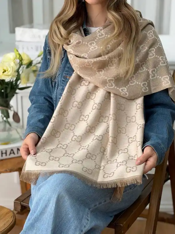 شال کشمیر گوچی — مدل ۹۶۰