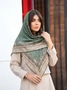 روسری نخی پاییزه دست دوز — تصویر ۶