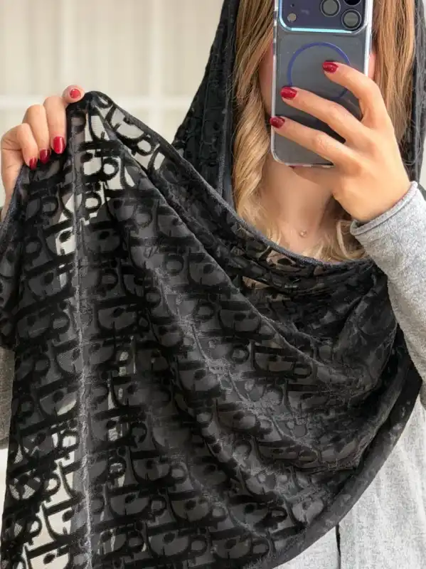 شال مخمل — مدل ۱۱۲۴