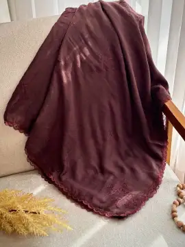 روسری خامه دوزی درختی دور دانتل قواره ۱۴۰ — تصویر ۴